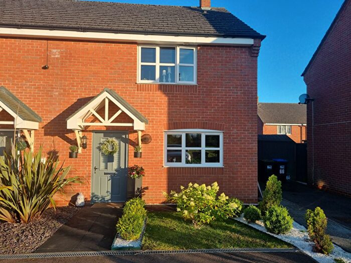 3 Bedroom Semi-Detached House For Sale In Cavendish Drive, Ashbourne, DE6