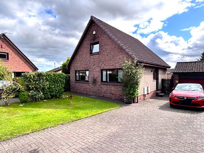 3 Bedroom Detached House For Sale In Quarryside Court, Dunfermline, KY12
