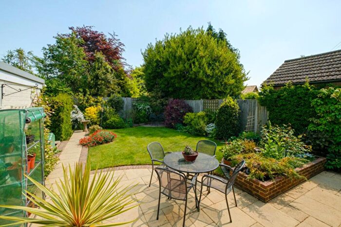 3 Bedroom Detached Bungalow For Sale In Bossingham, Canterbury, CT4