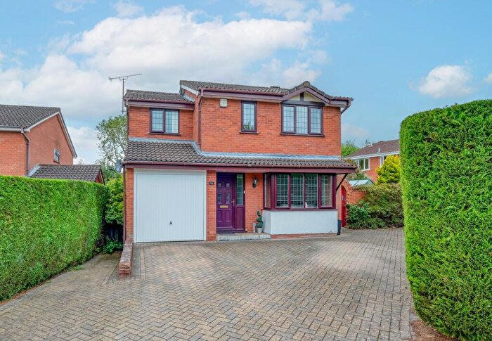 4 Bedroom Detached House For Sale In Elmstone Close, Redditch, B97