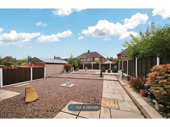 3 Bedroom Semi-Detached House To Rent In Rydal Place, Wigan, WN2