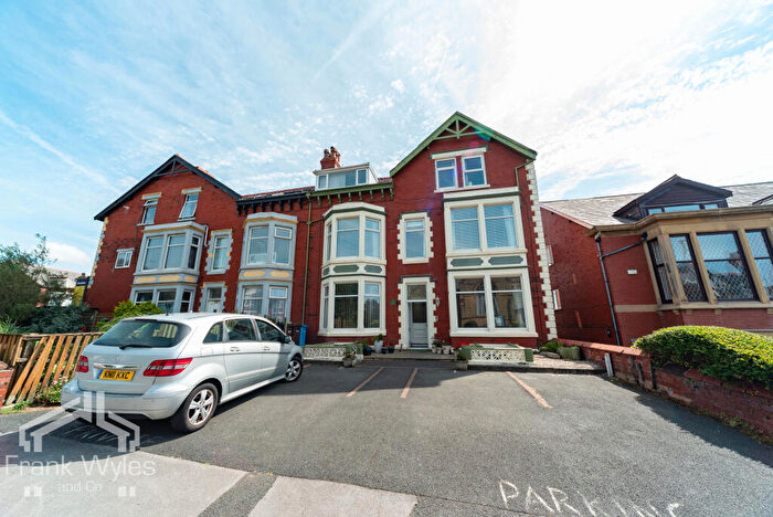 2 Bedroom Flat For Sale In Flat, St Thomas Road, Lytham St Annes, Lancashire, FY8