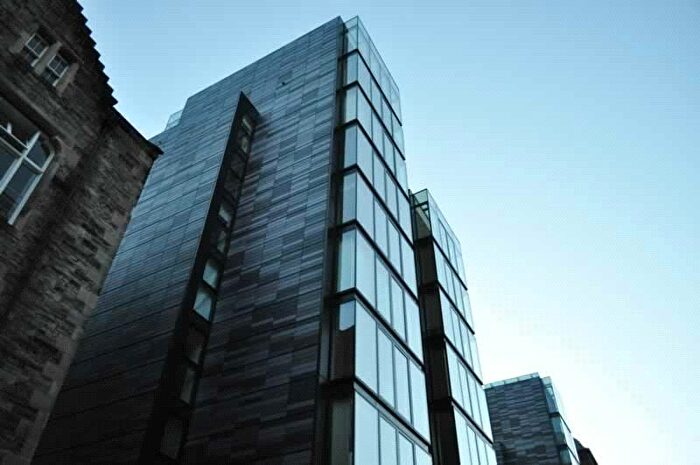 1 Bedroom Flat To Rent In Simpson Loan, Edinburgh, EH3