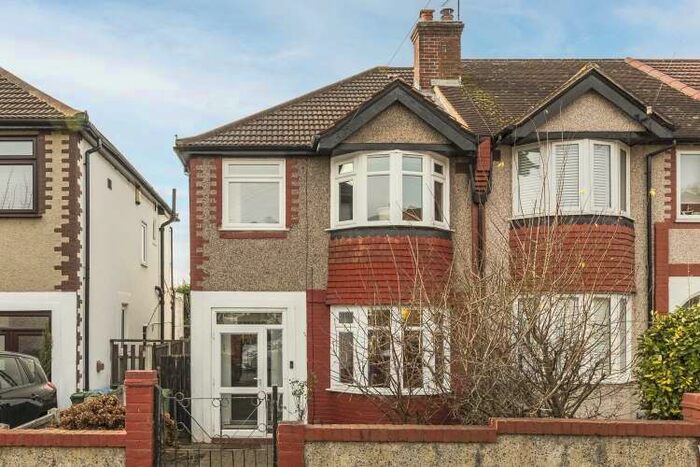 3 Bedroom Semi-Detached House To Rent In Westmount Road Eltham SE9