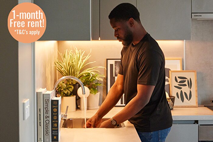 Studio To Rent In Solasta Riverside, Clyde Place, Glasgow, G5