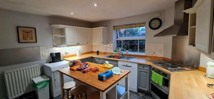 4 Bedroom Detached House To Rent In Saxon Way, BS32