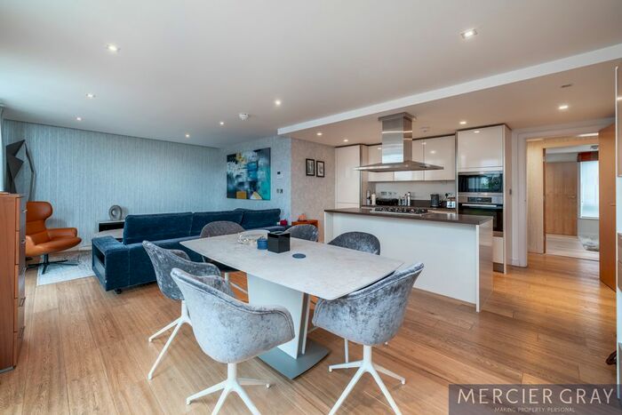 3 Bedroom Flat To Rent In Cornwall House, Allsop Place, Baker Street, NW1