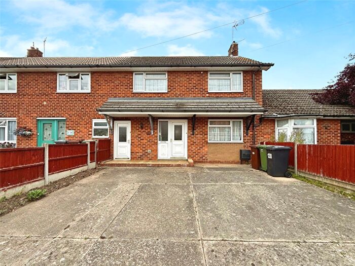 3 Bedroom End Terrace House For Sale In Birchwood Avenue, Lincoln, Lincolnshire, LN6