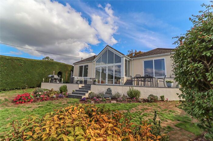 4 Bedroom Detached House For Sale In Station Road, Chilbolton, Stockbridge, Hampshire, SO20