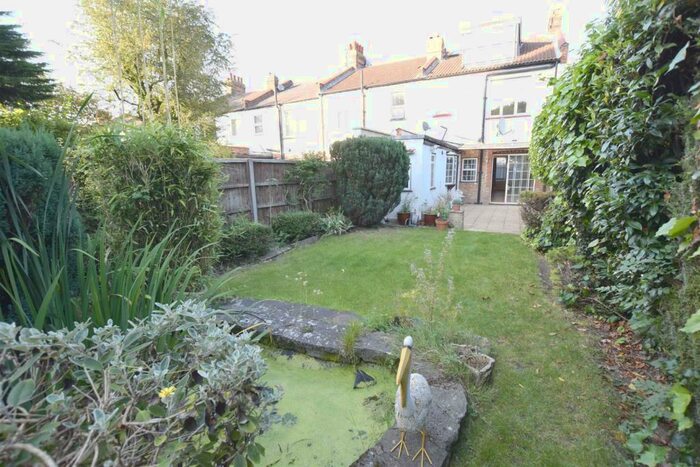 4 Bedroom End Of Terrace House To Rent In Rosemary Avenue, Finchley, N3