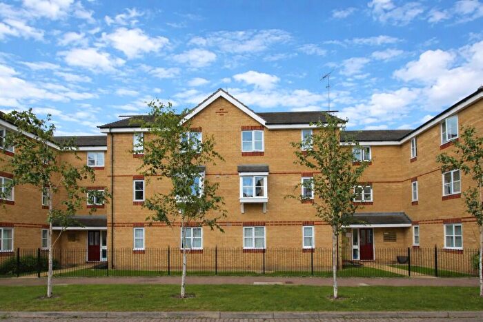 2 Bedroom Apartment To Rent In Coltswood Court, Pickard Close, Southgate, N14