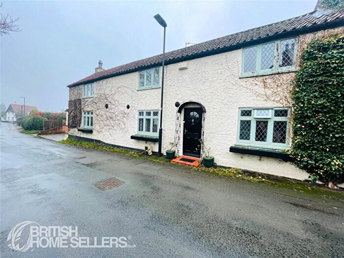 3 Bedroom Detached House For Sale In Skinners Lane, Waltham, Grimsby, Lincolnshire, DN37