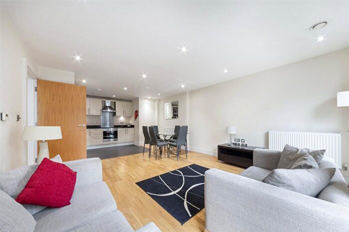 3 Bedroom Apartment For Sale In Indescon Square, London, E14