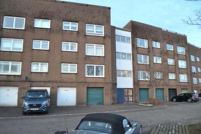 2 Bedroom Flat To Rent In Ashiestiel Place, Greenfaulds, Cumbernauld, G67