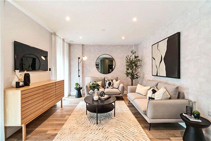 2 Bedroom Apartment For Sale In Tweedy Road, Bromley, BR1