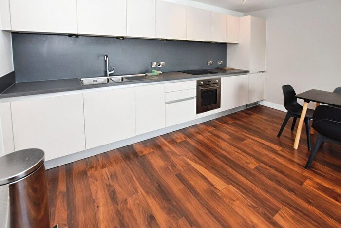 1 Bedroom Flat To Rent In Wilburn Basin, Ordsall Lane, Salford, M5