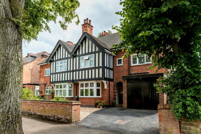 5 Bedroom Semi-Detached House To Rent In Villiers Road, Woodthorpe, Nottingham, NG5