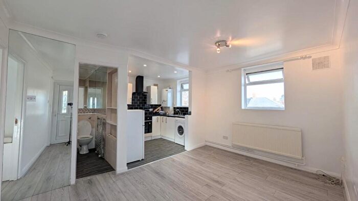 1 Bedroom Maisonette To Rent In Springfield Road, St Albans, AL1