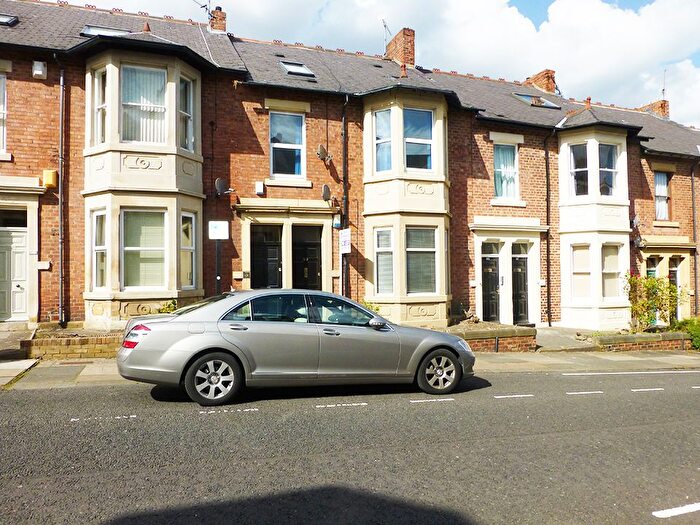 2 Bedroom Flat To Rent In Grosvenor Road, Jesmond, Newcastle Upon Tyne, NE2