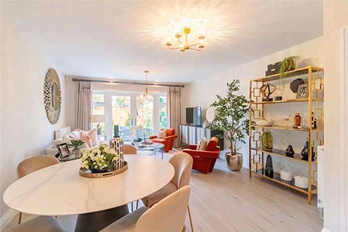 3 Bedroom Terraced House For Sale In Langley Road, Staines-Upon-Thames, Surrey, TW18