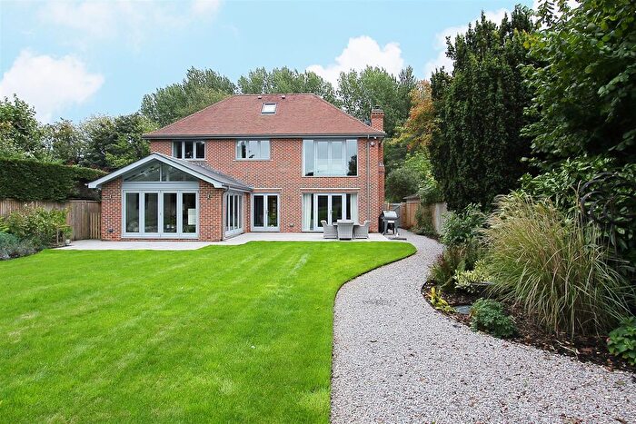 4 Bedroom Detached House For Sale In Longparish, Andover, SP11