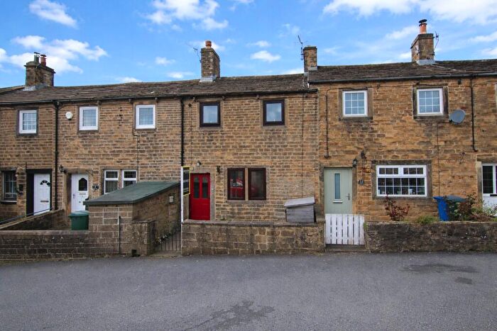 2 Bedroom Terraced House For Sale In Green Lane, Glusburn, BD20