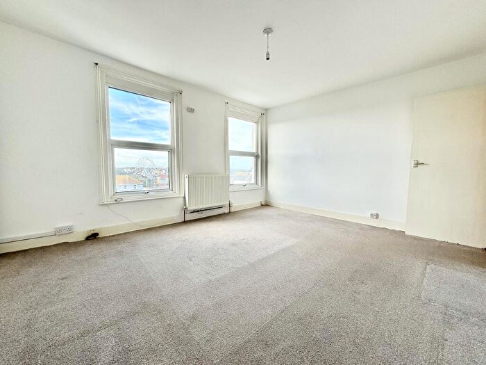 1 Bedroom Flat To Rent In Grosvenor Place, Margate, CT9