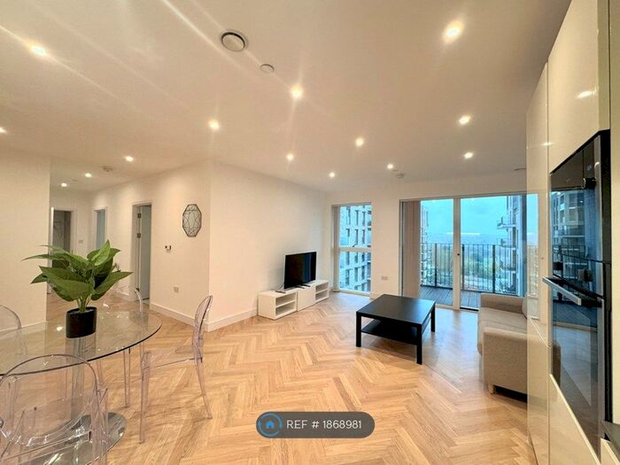 2 Bedroom Flat To Rent In Birch House, London, SE3