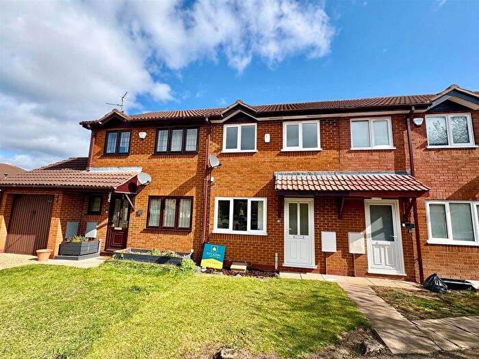 2 Bedroom Terraced House For Sale In Wasdale Gardens, Peterborough, PE4