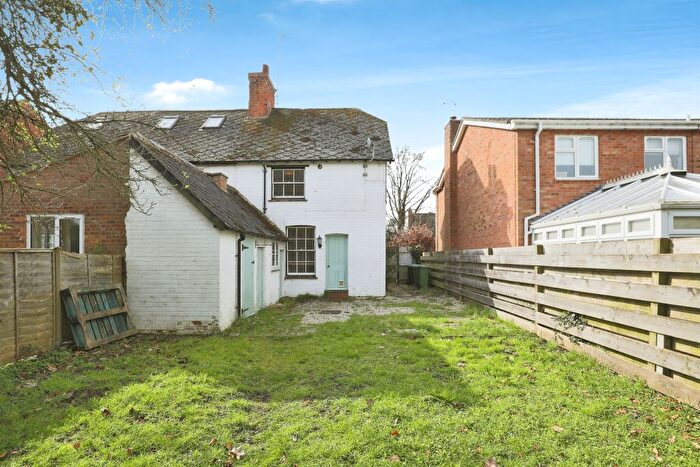 2 Bedroom Semi-Detached House For Sale In Kineton Road, Wellesbourne, Warwick, CV35