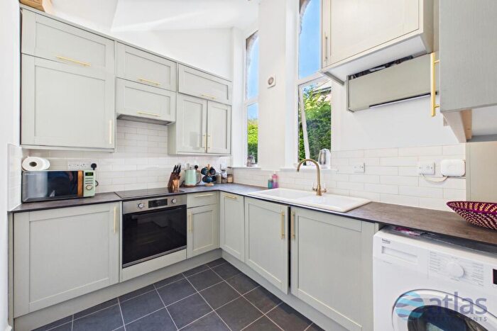 1 Bedroom Flat For Sale In Alexandra Drive, Aigburth, L17