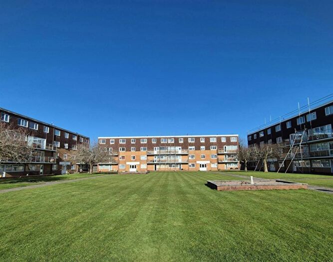 3 Bedroom Flat For Sale In Eldon Court, Lytham St. Annes, FY8