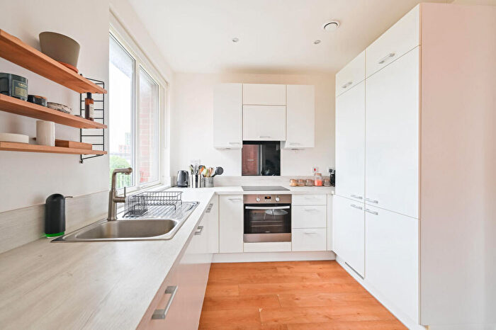 1 Bedroom Flat For Sale In Navigation Road, , Tower Hamlets, London, E3