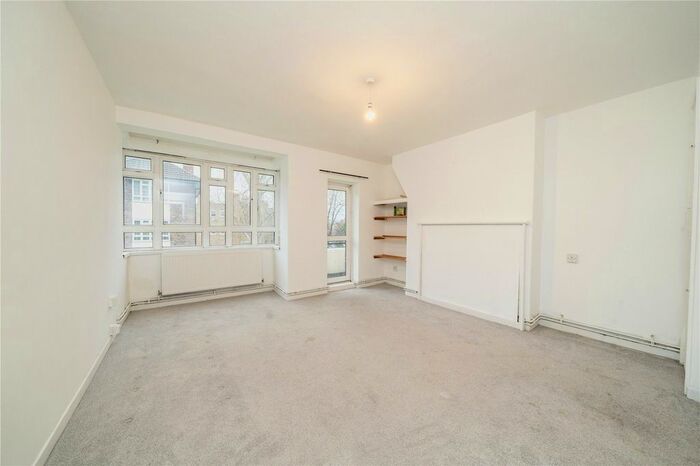 4 Bedroom Flat To Rent In Rodenhurst Road, London, SW4