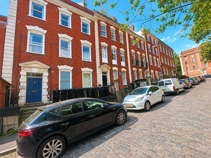 1 Bedroom Apartment To Rent In King Square, Kingsdown, Bristol, BS2