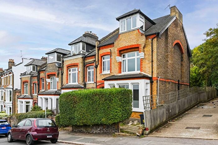 3 Bedroom Flat For Sale In Mount Pleasant Villas, Crouch End, London, N4