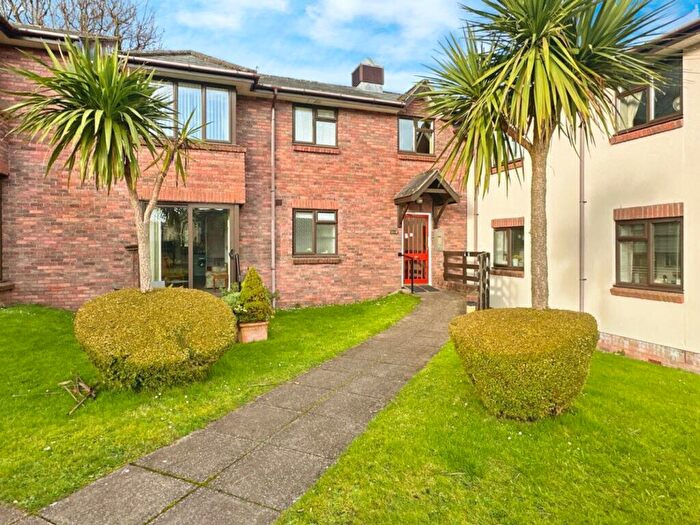 2 Bedroom Flat For Sale In Priory Gardens, Abergavenny, NP7