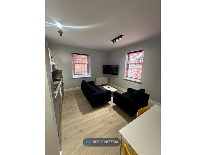 2 Bedroom Flat To Rent In Barham Lodge, Buckingham, MK18