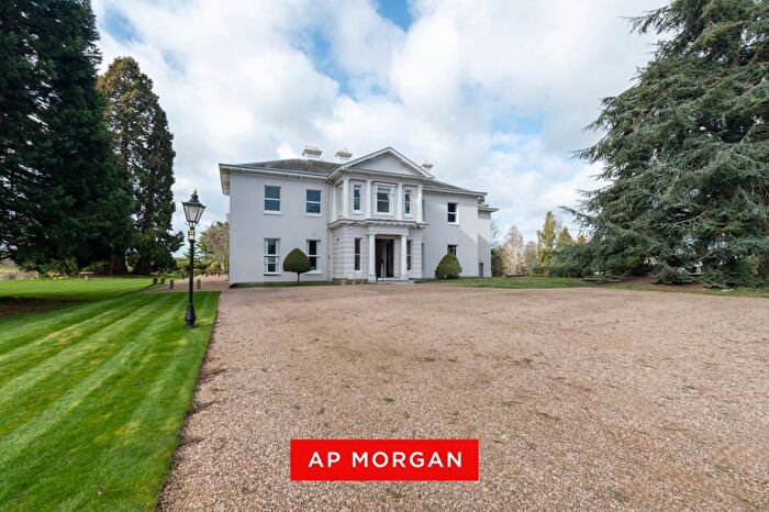 2 Bedroom Flat For Sale In Meriden Road, Berkswell, Coventry, West Midlands, CV7