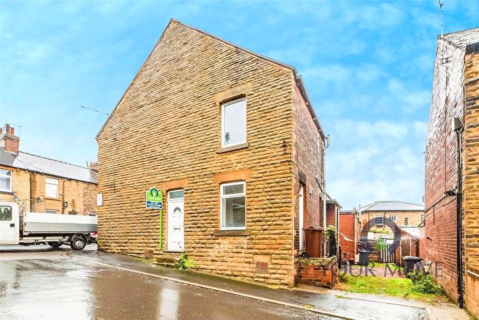 2 Bedroom Flat To Rent In Snape Hill Road, Darfield, Barnsley, South Yorkshire, S73