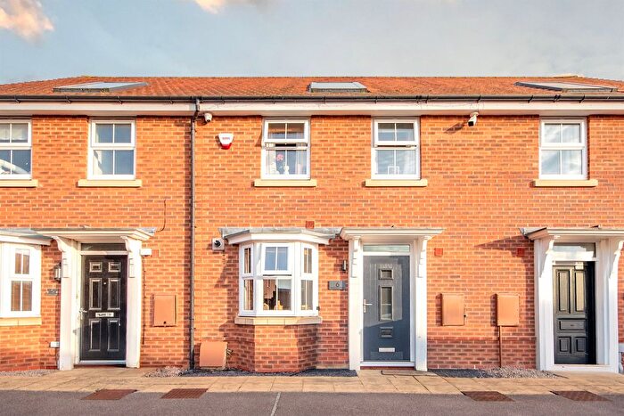 3 Bedroom Terraced House For Sale In Goodwood Close, Burton Latimer, Kettering, NN15