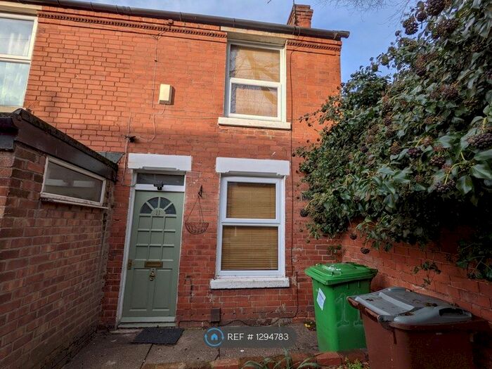 2 Bedroom End Of Terrace House To Rent In Ivy Grove, Nottingham NG7
