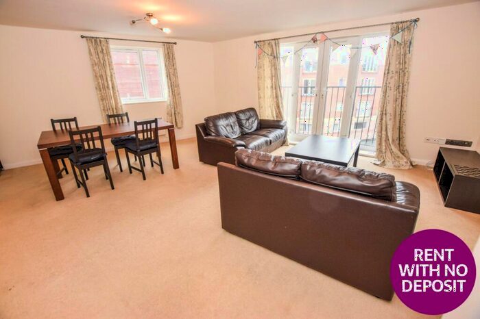 3 Bedroom Flat To Rent In Aura Court, Percy Street, Hulme, Manchester, M15