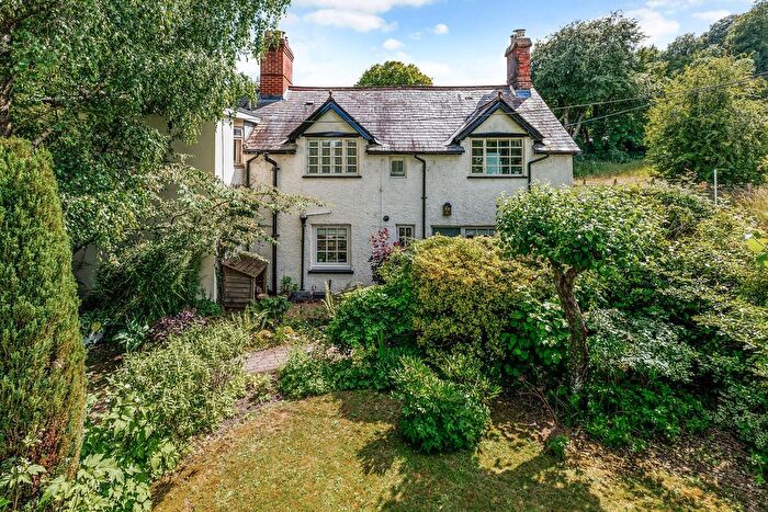 4 Bedroom Semi-detached House For Sale In Fountain Road, Selborne, GU34