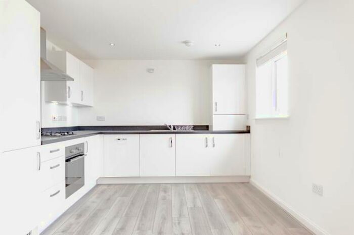 2 Bedroom Flat To Rent In Fishwives Causeway, Edinburgh, EH15