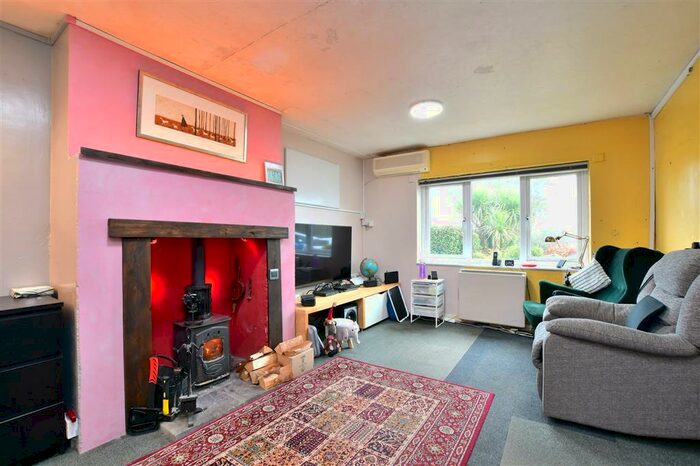 3 Bedroom Semi-Detached House For Sale In Swanborough, Lewes, East Sussex, BN7