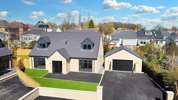 4 Bedroom Bungalow To Rent In Savoy Court, Darlington, DL1