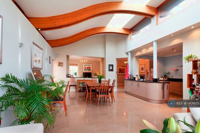 6 Bedroom Semi-Detached House To Rent In Bridgford Road, West Bridgford, Nottingham, NG2