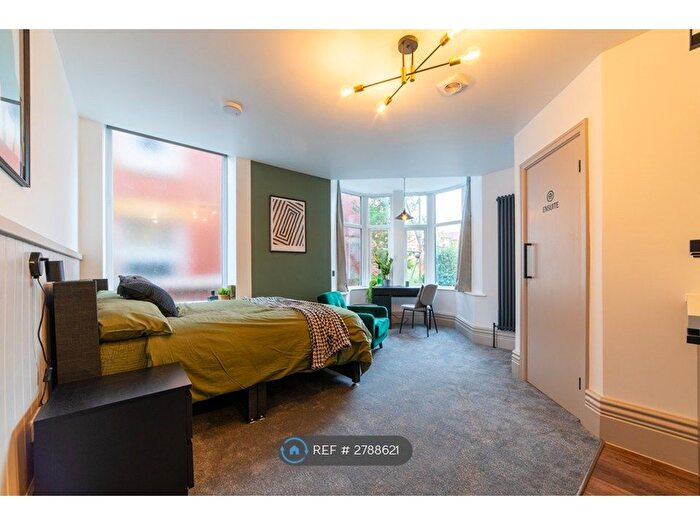 Studio To Rent In St. Thomas Road, Lytham St. Annes, FY8