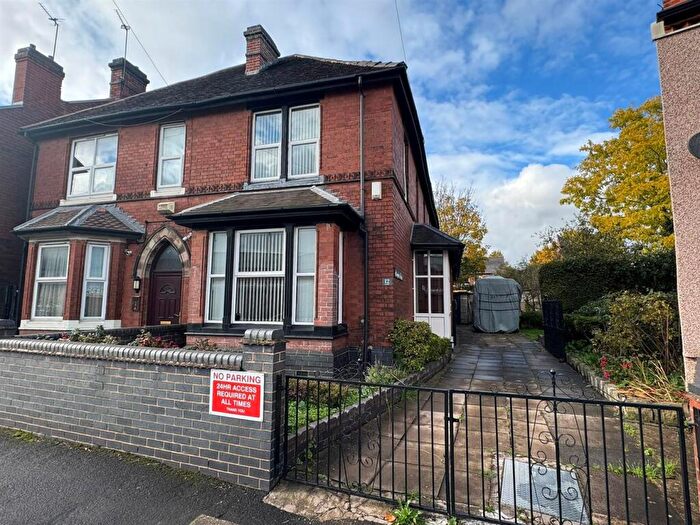 5 Bedroom Semi Detached House For Sale In Abingdon Street, Derby, DE24